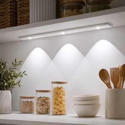 3-farbige, umschaltbare LED-Unterbauleuchte – USB-aufladbar, Bewegungssensor