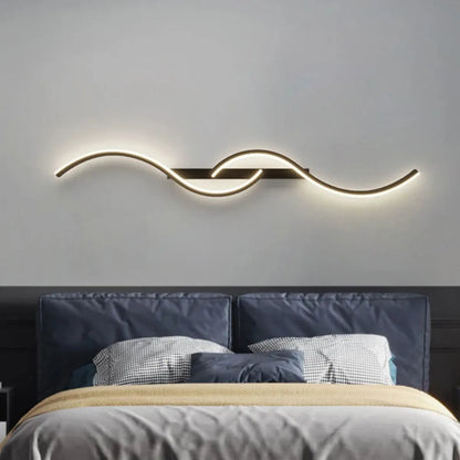 Kreative LED-Wandleuchte „Double S Twist“ – Modernes Aluminium, 3 Varianten, RA90, Schwarz/Gold