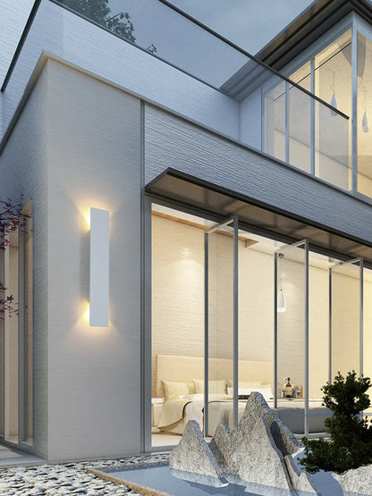 Moderne, wasserdichte LED-Außenwandleuchte aus Aluminium mit Auf- und Abwärtsbeleuchtung