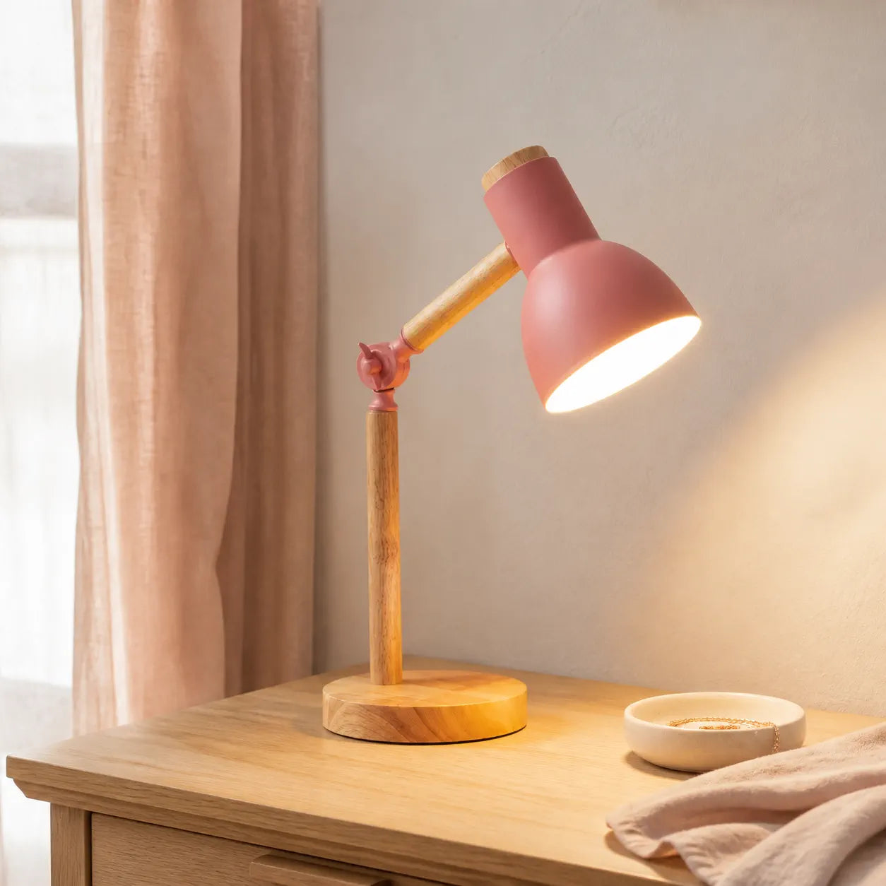 Nordische LED-Tischleuchte aus Holz – 5 Farben, drehbarer Kopf, E26/E27, verschiedene Steckeroptionen
