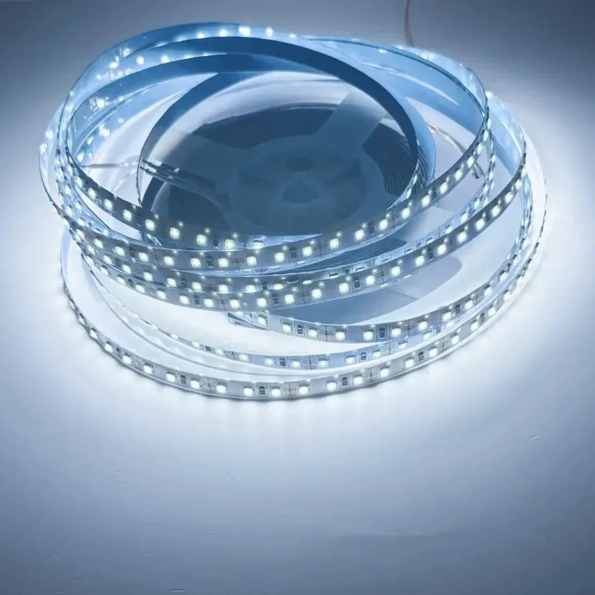Rubans LED SMD 2835 120 LED/m - DC12V/24V, 9 Couleurs, Flexibles & Sécables